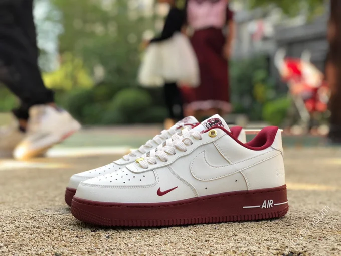 Nike Air Force 1 Beige/Red 40th Anniversary DQ7582-100