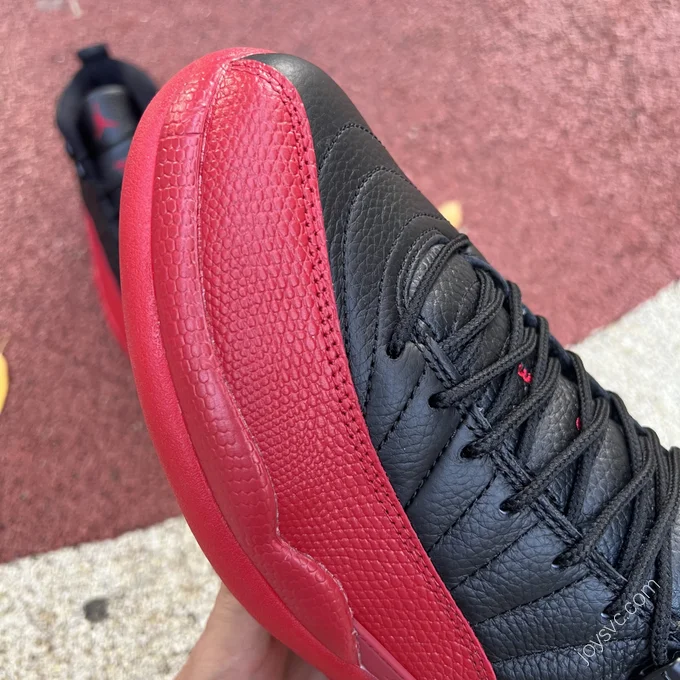 Air Jordan 12 