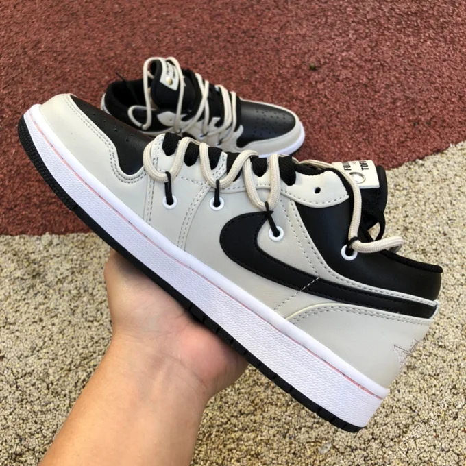 Air Jordan 1 Low White Black Pink Sneakers 553558-062