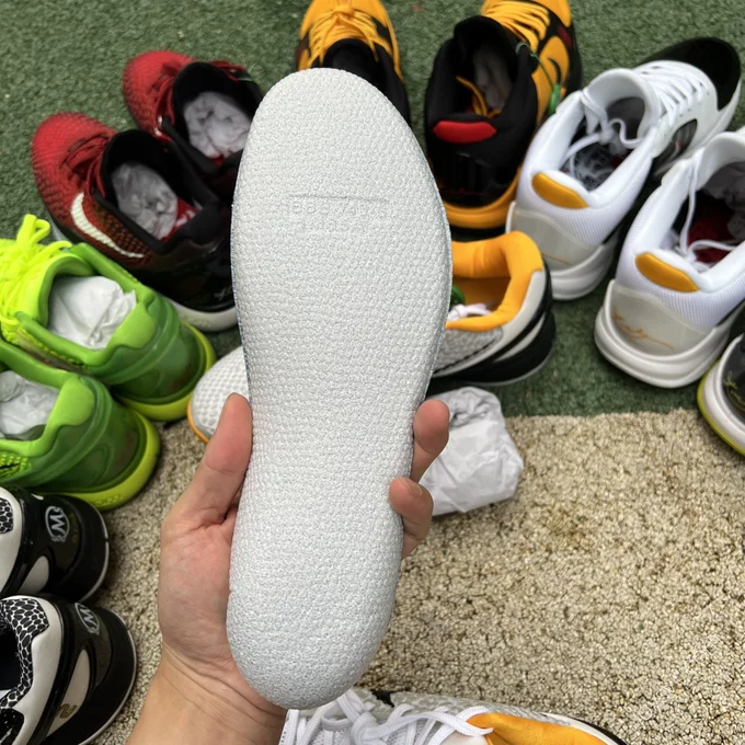 Nike Kobe 6 Protro White Yellow CW2190-100