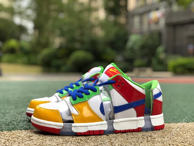 eBay x Nike SB Dunk Low 