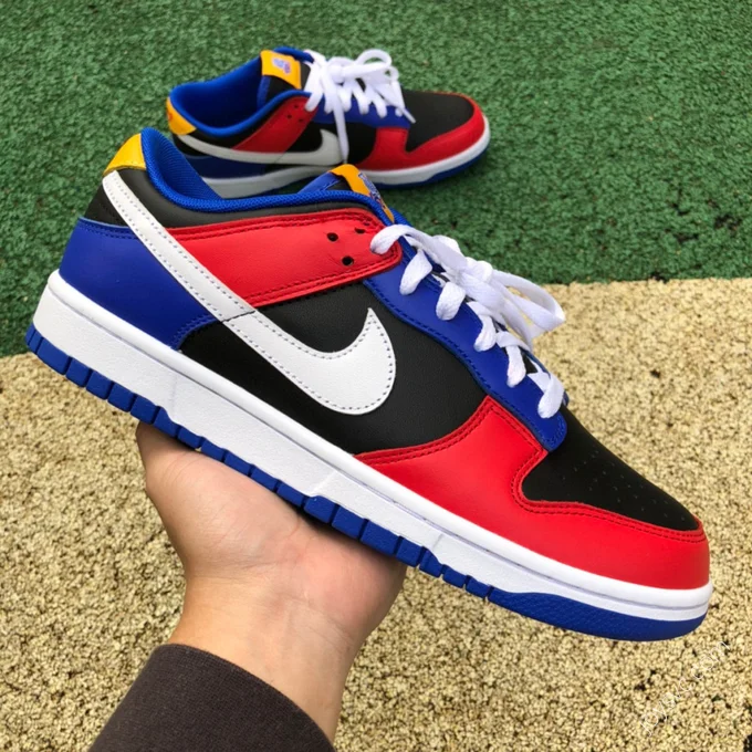 Nike Dunk Low 