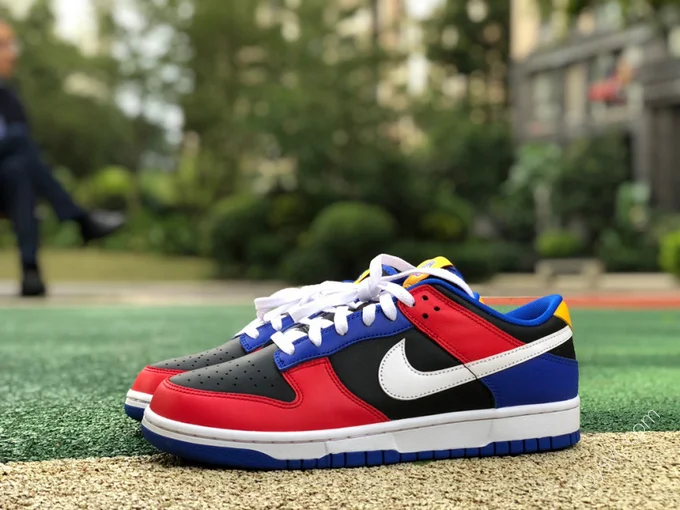 Nike Dunk Low 