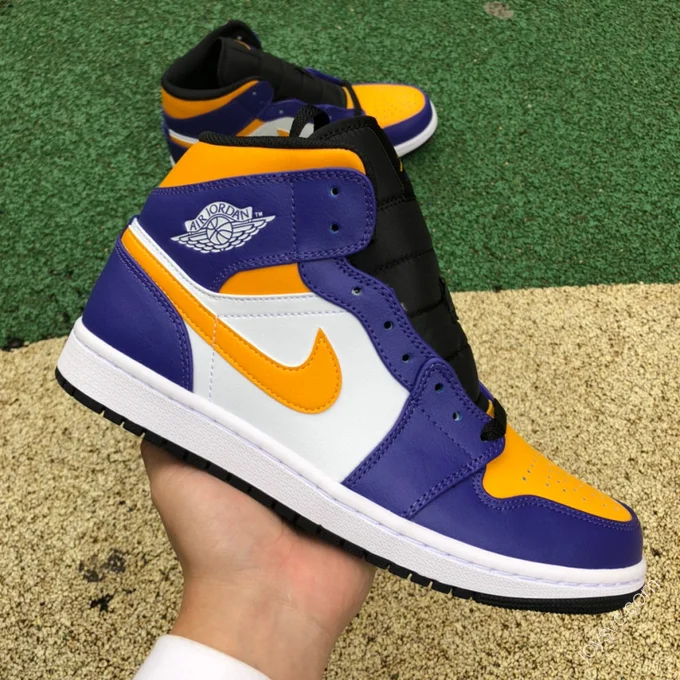 Air Jordan 1 Mid 