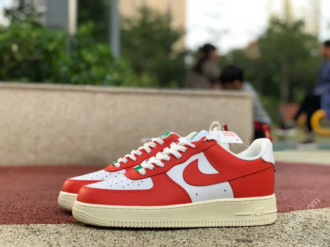 Nike Air Force 1 '07 LV8 Low Christmas Red Sneakers DX3141-861