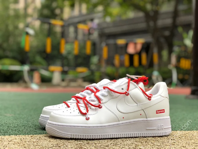 Supreme x Nike Air Force 1 White/Red CU9225-100