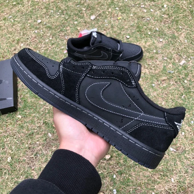 Travis Scott x Air Jordan 1 Low Black Phantom T1 DM7