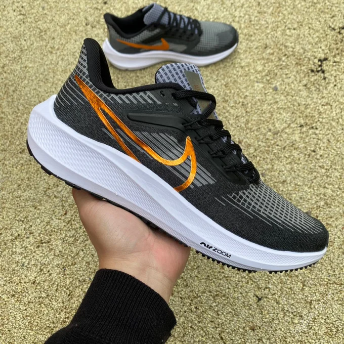 Nike Air Zoom Pegasus 39 Black Grey Gold DH4072-007