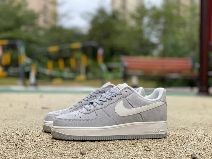 Nike Air Force 1 '07 White/Grey Suede DC4832-002