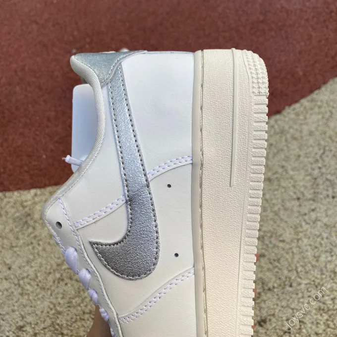 Nike Air Force 1 Low White/Silver Oxidized DQ7569-100