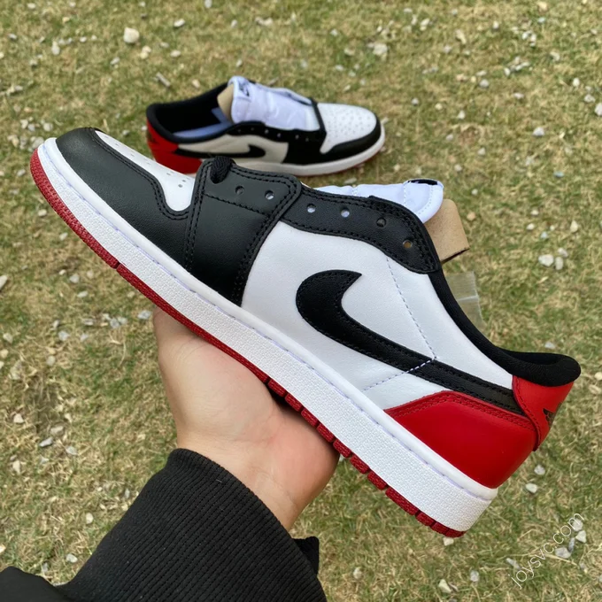 Air Jordan 1 Low 