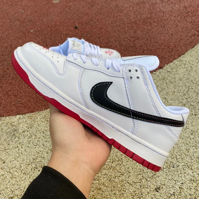 Nike SB Dunk Low 