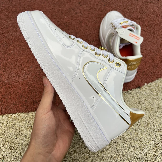 Nike Air Force 1 Nola White/Gold DZ5425-100