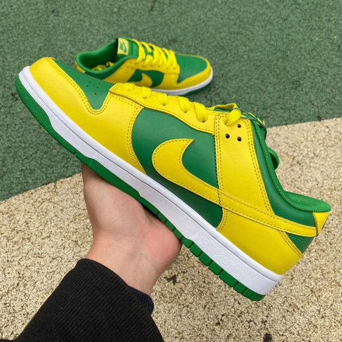 Nike Dunk Low 