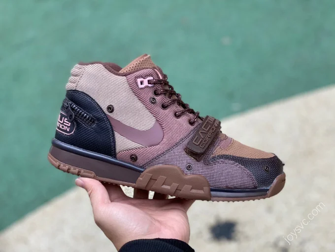 Travis Scott x Nike Air Trainer 1 