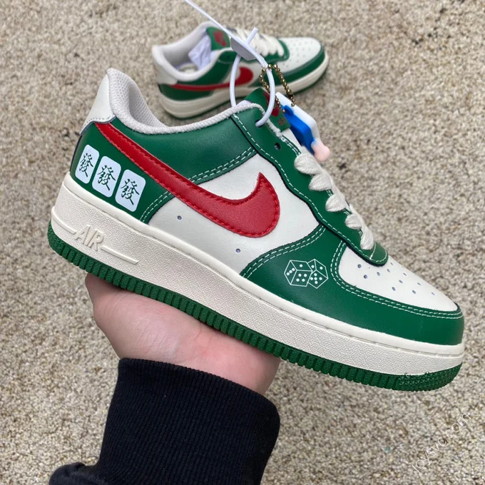 Nike Air Force 1 '07 White/Green/Red Swoosh CW2288-666