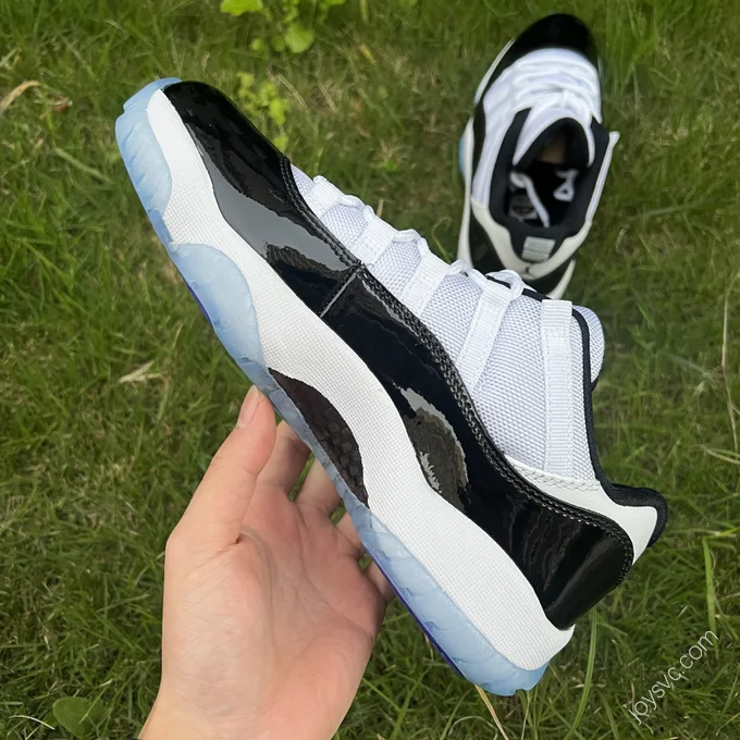 Air Jordan 11 Low 