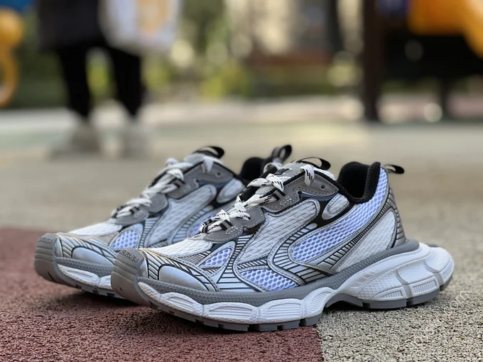 Balenciaga 3XL Silver White