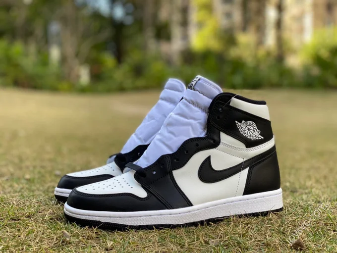 Air Jordan 1 High 85 Black White BQ4422-001