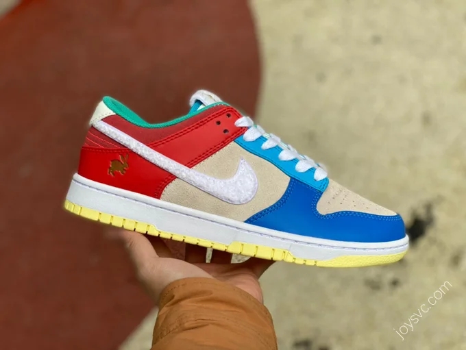 Nike Dunk Low 