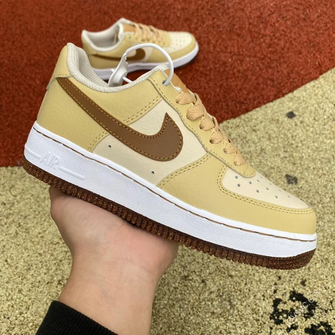 Nike Air Force 1 Wheat DQ7660-200