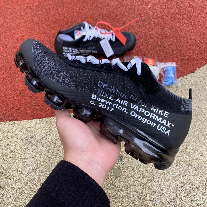 Off-White x Nike Air VaporMax Black AA3831-001