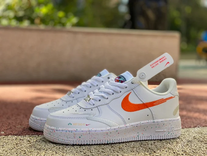 Nike Air Force 1 White/Orange Splatter FD4622-131