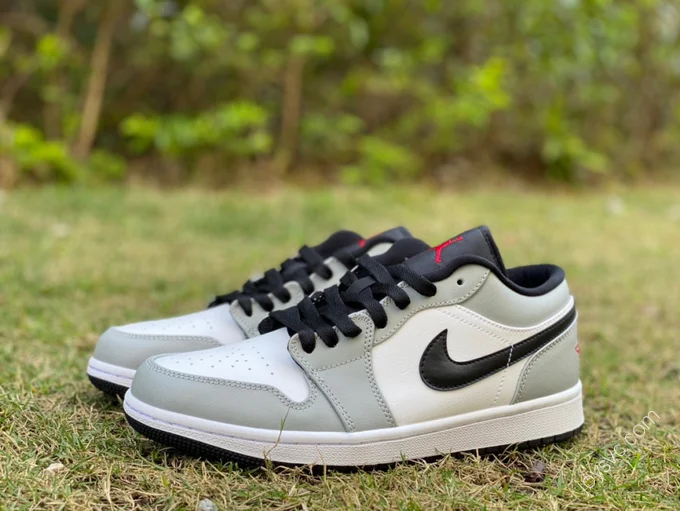 Air Jordan 1 Low Shadow Grey Low-Top Sneaker 553558-030