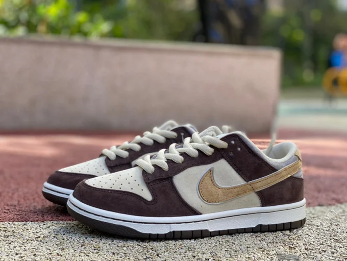 Tomo Katsuhiro x Nike SB Dunk Low 