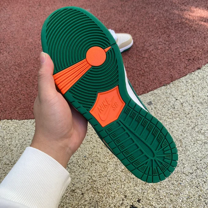 Jarritos x Nike SB Dunk Low FD0860-001