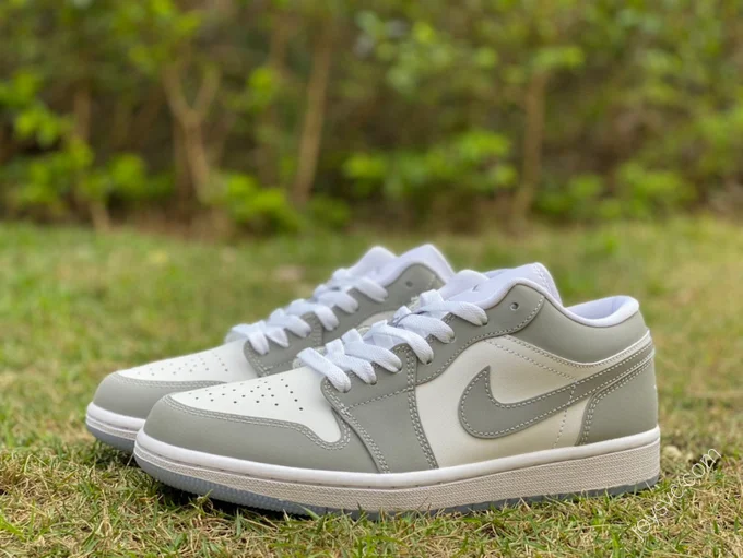 Air Jordan 1 Low 