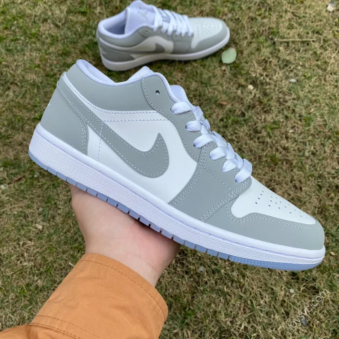 Air Jordan 1 Low 