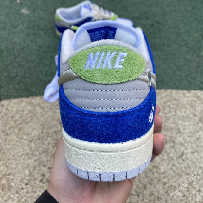 FLY x Nike SB Dunk Low 