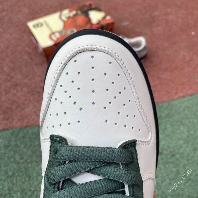 Tomo Katsuhiro x Nike SB Dunk Low 