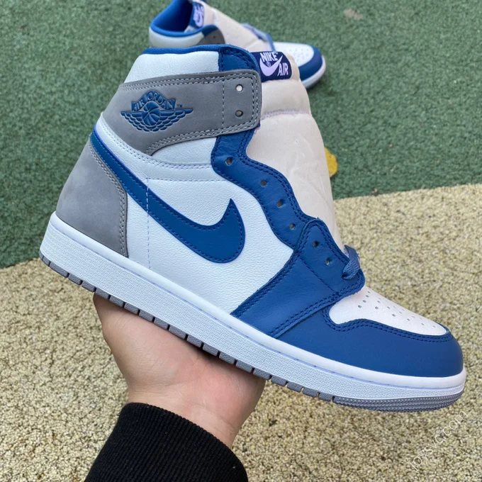 Air Jordan 1 High White Grey Blue Sneakers DZ5485-410