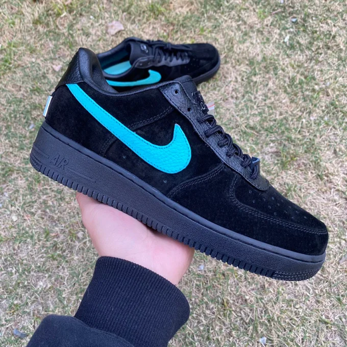 Tiffany & Co. x Nike Air Force 1 Black