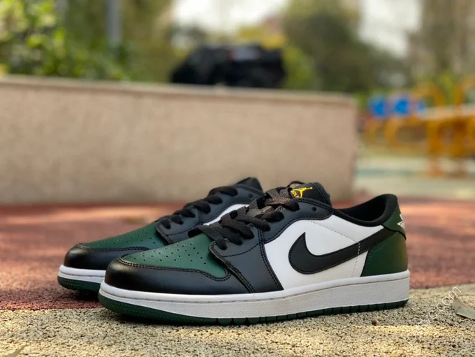 Air Jordan 1 Low Golf 