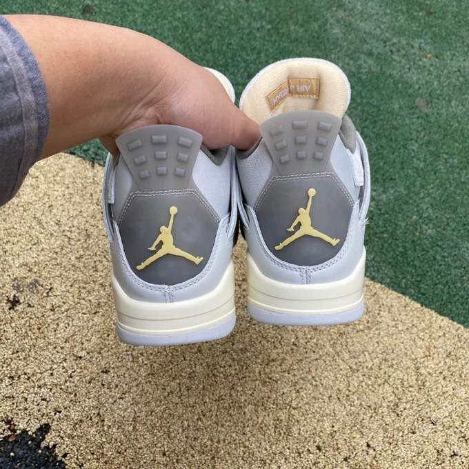 Air Jordan 4 SE Craft 