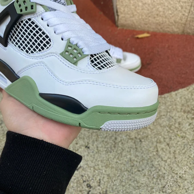 Air Jordan 4 