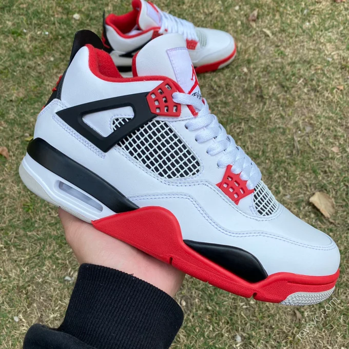 Air Jordan 4 Retro 