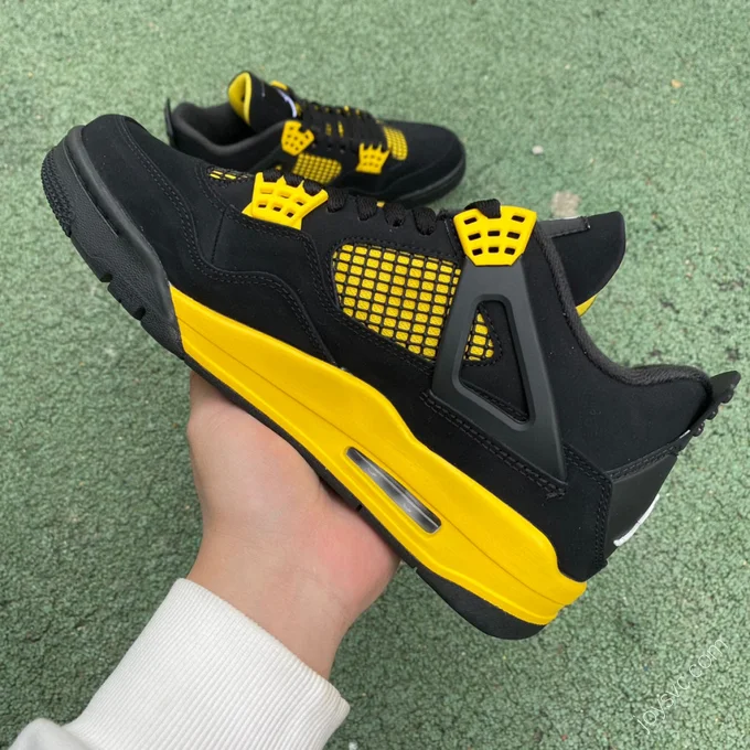 Air Jordan 4 Retro 