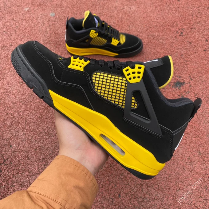 Air Jordan 4 Retro 