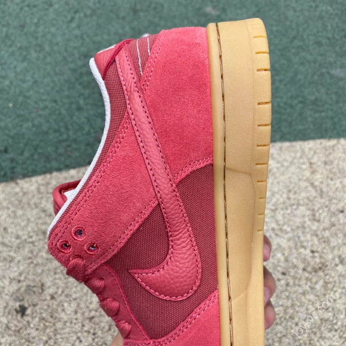 Nike SB Dunk Low Red Gum DV5429-600