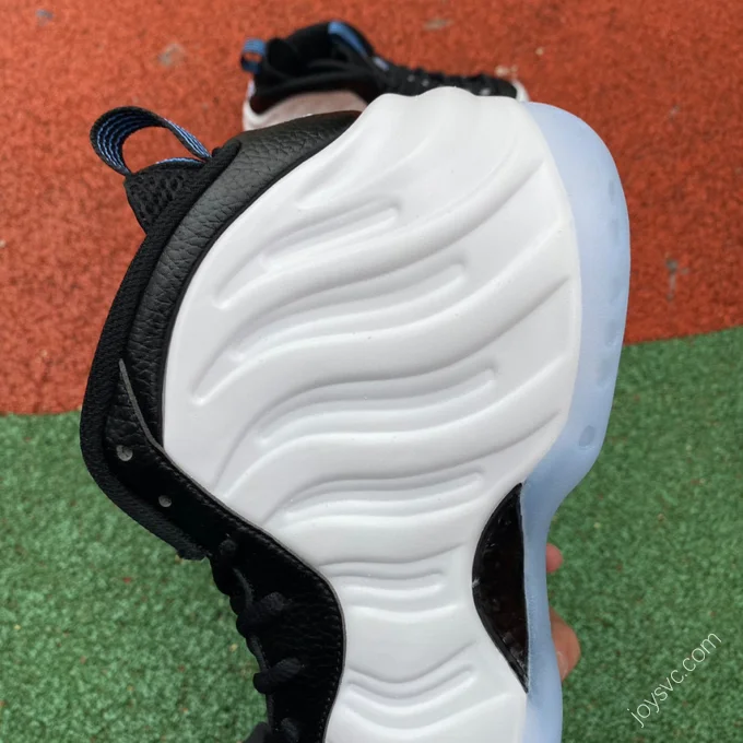 Nike Foamposite One Black White DV0815-100