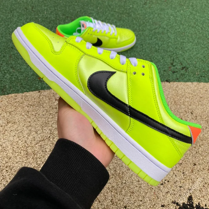 Nike Dunk Low 