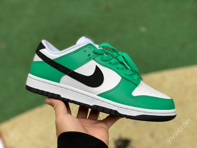 Nike Dunk Low SE 