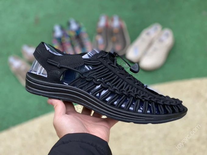 KEEN Uneek Black