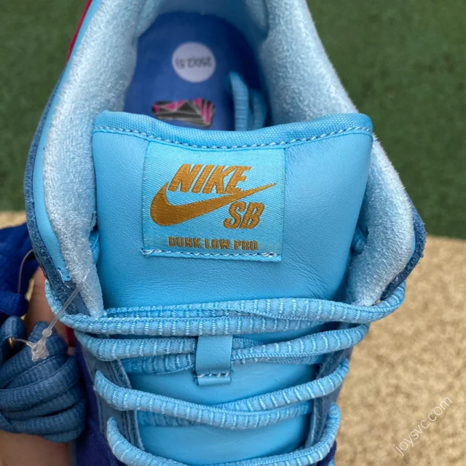 Run The Jewels x Nike SB Dunk Low 