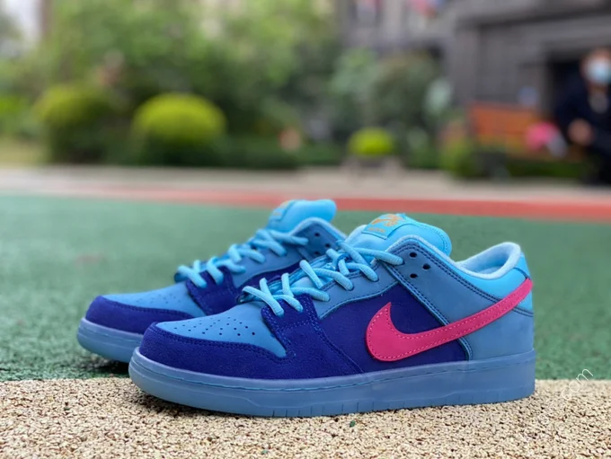 Run The Jewels x Nike SB Dunk Low 