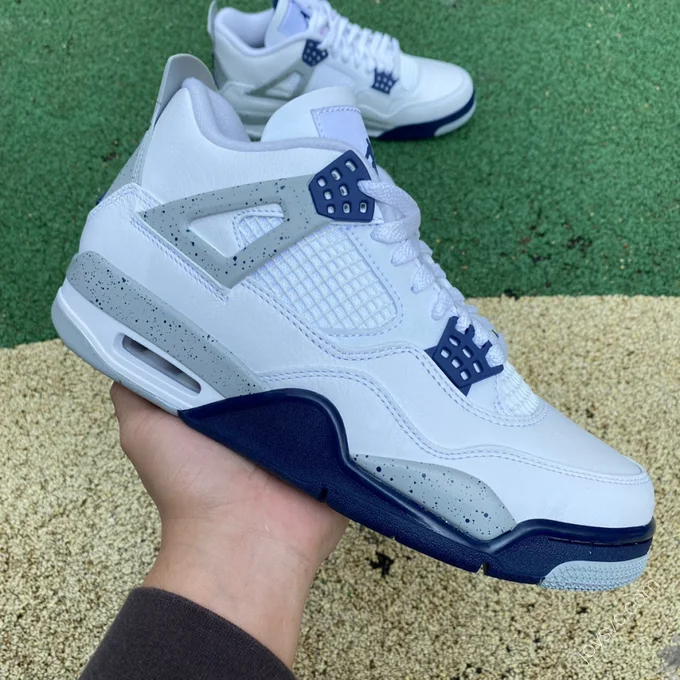 Air Jordan 4 